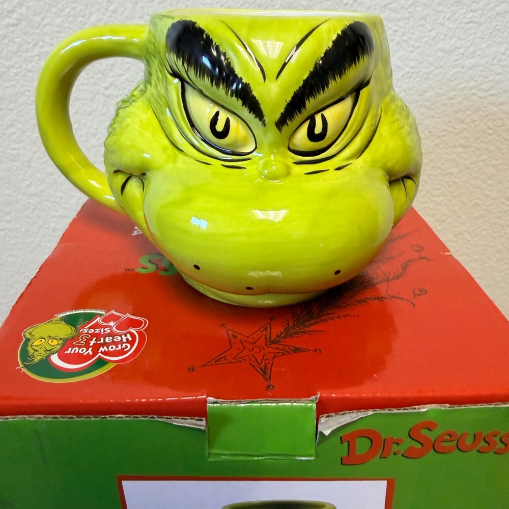 Dr. Seuss 3D Face Mug Lime Green Grinch Face Mug